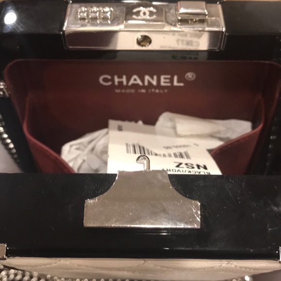 Chanel Bag - Picture 3 of 3